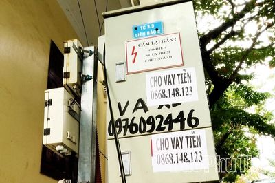 Nhếch nhác quảng cáo tràn lan trên một số tuyến đường ở phường Vĩnh Phúc