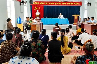 Kim Bon chú trọng công tác xây dựng Đảng