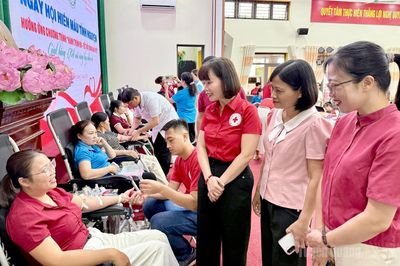 Hơn 600 tình nguyện viên tham gia Ngày hội hiến máu tại Sơn Dương