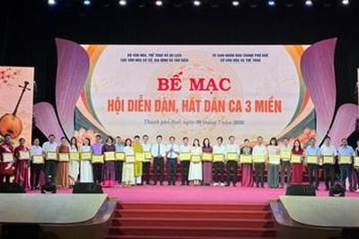 Hội diễn dân ca 3 miền khép lại với nhiều dấu ấn