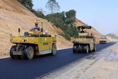 Dự án chịu biến động nhiên liệu, vật liệu kéo dài, hợp đồng xây dựng xử lý thế nào?