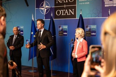 Tổng Thư ký NATO: Không thể phụ thuộc quá nhiều vào Mỹ như trước đây
