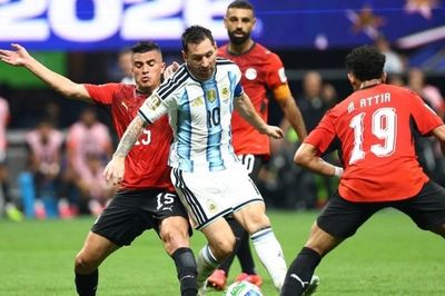 Argentina vẫn thở theo nhịp Messi