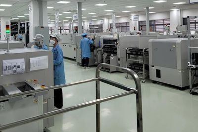 Thu hút và đào tạo nhân lực trình độ cao về khoa học - công nghệ