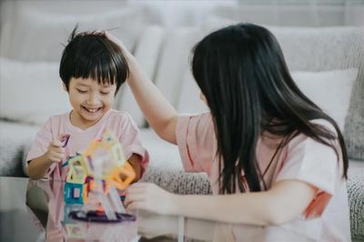 3 bài học quan trọng cha mẹ nên dạy con trước khi bước vào tuổi trưởng thành