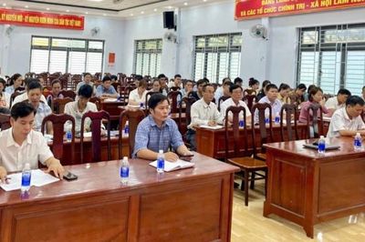Đắk Lắk: Xã Hòa Phú tập huấn, bồi dưỡng lớp nghiệp vụ cho cán bộ thôn, buôn sau sắp xếp