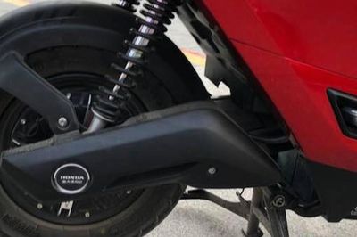 Trải nghiệm xe máy điện Honda giá 17,7 triệu đồng đẹp tựa Lead khiến người dùng bất ngờ vì chạy êm và đi xa tới 100km