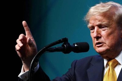 Ông Trump lại gây 'bão' truyền thông khi gọi Iran thành 'Cộng hòa Hồi giáo… Nhật Bản'