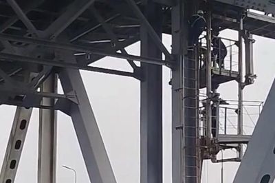 Kịp thời cứu thanh niên có ý định tiêu cực trên Thăng Long