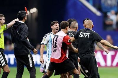 Ai Cập chỉ trích VAR sau thất bại đầy kịch tính trước Argentina