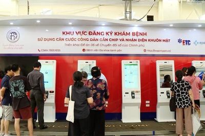 Công nghệ giúp người dân bớt mệt mỏi khi đi khám