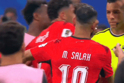 Salah ghi điểm vì hành động đẹp sau thất bại của Ai Cập