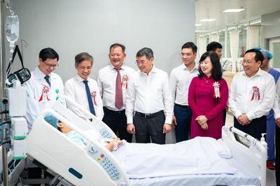 Thủ tướng Lê Minh Hưng dự khai trương Bệnh viện Việt Đức cơ sở 2