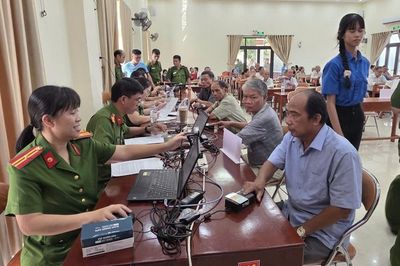 Tổ chức thu nhận mẫu ADN của thân nhân liệt sĩ tại Huế