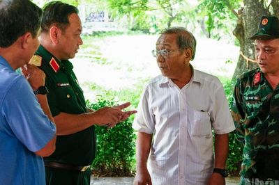 [Ảnh] Quân đội mở rộng rãnh mộ tìm hài cốt liệt sĩ ở công viên Lê Thị Riêng
