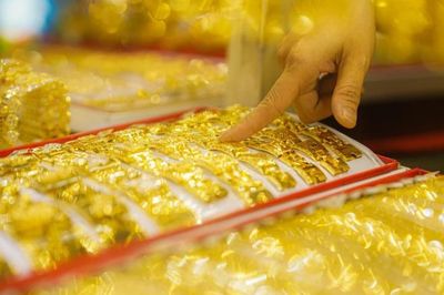 Giá vàng hôm nay (9-7): Lao dốc