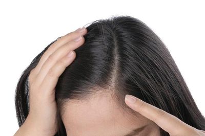Sách giáo khoa đã sai về cách sợi tóc mọc trên đầu chúng ta?