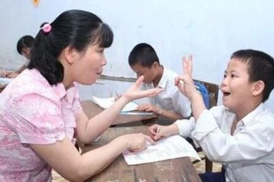 Chế độ giáo viên dạy học sinh khuyết tật học hòa nhập