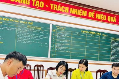 Hà Nội hỗ trợ tối đa phụ huynh khi đăng ký tuyển sinh đầu cấp