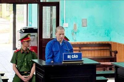 Lĩnh án 3 năm 6 tháng tù vì đập phá ngai vàng triều Nguyễn