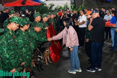 Tỏa sáng phẩm chất 'Bộ đội Cụ Hồ' giữa tâm chấn Venezuela