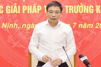 Phó Thủ tướng Nguyễn Văn Thắng làm việc với tỉnh Bắc Ninh về mục tiêu tăng trưởng kinh tế hai con số