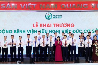 Thủ tướng Lê Minh Hưng: Đầu tư cho y tế là đầu tư cho tương lai của đất nước