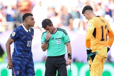Chính phủ Paraguay xin lỗi Pháp sau vụ nghị sĩ phân biệt chủng tộc với Kylian Mbappe