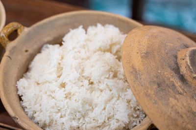 Cách đo lượng nước nấu cơm ngon, chuẩn xác, không khô nhão