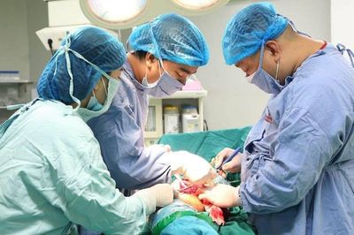 Ca mổ bỏ qua thủ tục cứu thanh niên bị tai nạn giao thông không có người thân