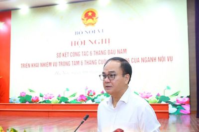 Bộ Nội vụ: Tiếp tục tổ chức sắp xếp các xã, phường chưa đạt tiêu chuẩn