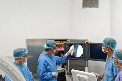 Thực hiện ca phẫu thuật đầu tiên tại Bệnh viện Việt Đức cơ sở Ninh Bình