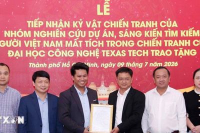 Chiến dịch 500 ngày đêm: Tiếp nhận kỷ vật chiến tranh và hồ sơ liệt sỹ