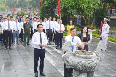 Dâng hương tưởng nhớ nhân 114 năm Ngày sinh Tổng Bí thư Nguyễn Văn Cừ