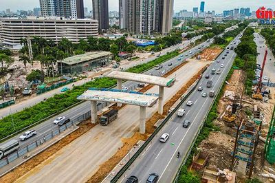 Hà Nội rào chắn nhiều đoạn Đại lộ Thăng Long để thi công nút giao Vành đai 3,5