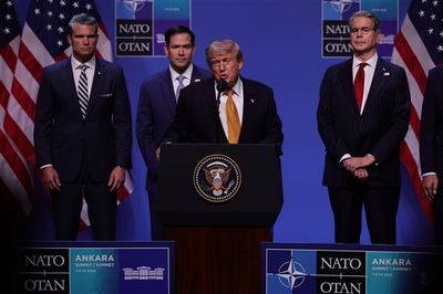 Tổng thống Trump chỉ rõ hai nhân tố quyết định sự hiện diện quân sự Mỹ ở châu Âu