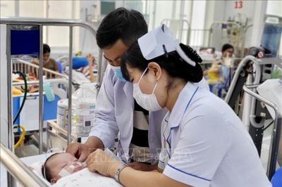 Mức sinh thấp kéo dài, TP Hồ Chí Minh tìm cách giữ 'dân số vàng'