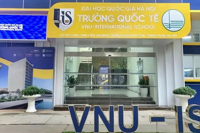 Trường Quốc tế (ĐH Quốc gia Hà Nội) nói gì về phản ánh chậm tốt nghiệp của 31 sinh viên?