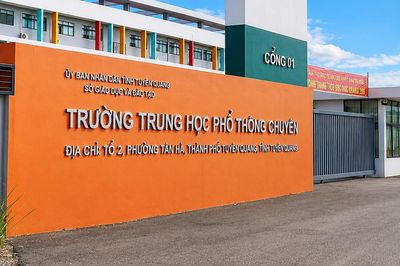 Gian lận thi tốt nghiệp THPT tại Tuyên Quang: Cần xem xét cả hành vi im lặng trước tiêu cực của thí sinh