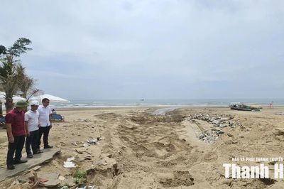 Sầm Sơn nhanh chóng khắc phục sự cố nước mưa từ cống tiêu thoát tràn ra biển