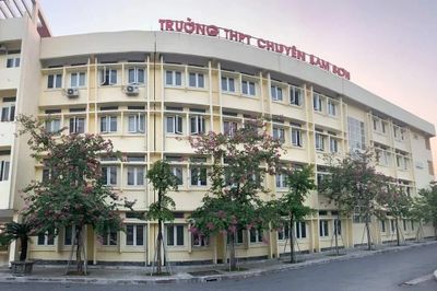 Hai học sinh Thanh Hóa được chọn vào Đội tuyển Việt Nam dự thi Olympic Thiên văn và Vật lý thiên văn quốc tế