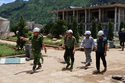 Kiểm tra tiến độ xây dựng Trường Phổ thông nội trú liên cấp Tiểu học và THCS Pa Tần