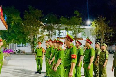 Đêm tuần tra giữ bình yên phố biển