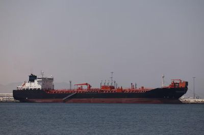 Giá xăng dầu hôm nay 9/7: Tăng vọt khi quan hệ Mỹ-Iran căng thẳng trở lại