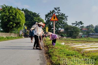 Vĩnh Hưng chung sức làm đẹp đường quê