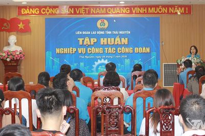Bồi dưỡng kỹ năng, nghiệp vụ cho cán bộ công đoàn cơ sở