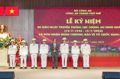 Giữ bình yên trên mặt trận không tiếng súng