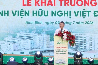 Thủ tướng Lê Minh Hưng: Xây dựng những bệnh viện hiện đại và hình thành hệ sinh thái y tế phát triển đồng bộ