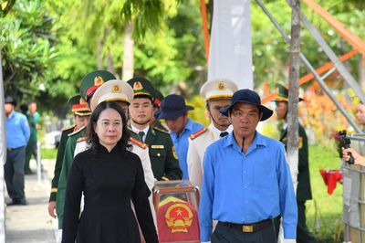 An Giang: Trang trọng tổ chức Lễ truy điệu, an táng 235 hài cốt liệt sĩ