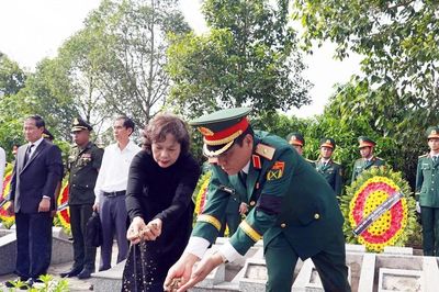 Đồng Tháp tổ chức truy điệu, an táng 68 hài cốt liệt sĩ